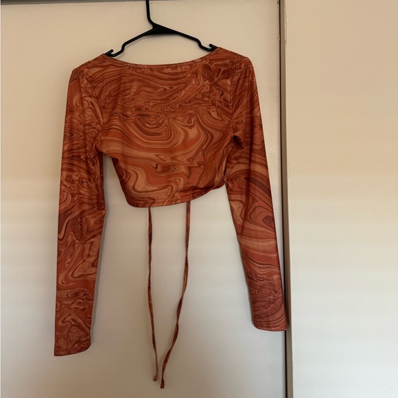 Cute orange summer top size medium - Picture 3 of 3